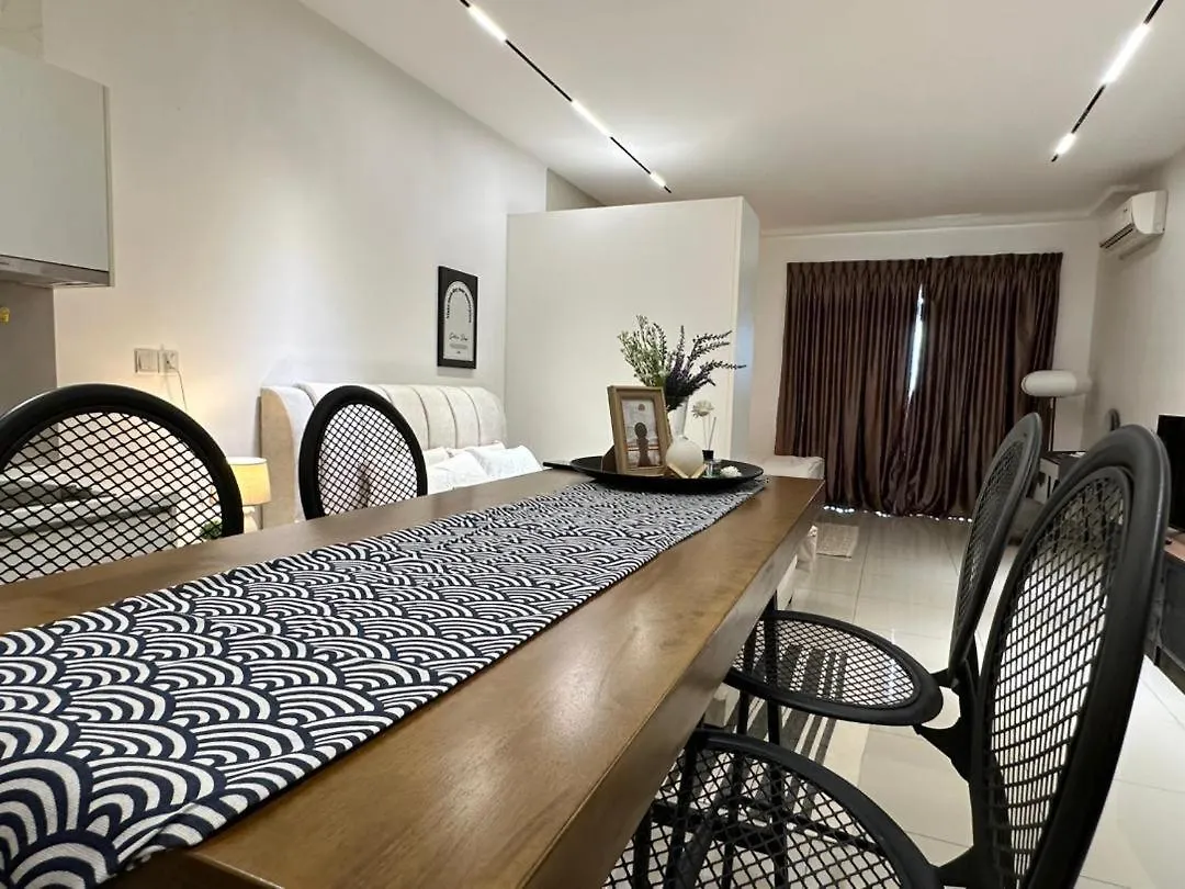 Apartment Twin Galaxy Studio 4Pax With Balcony Wifi Youtube Netflix Johor Bahru