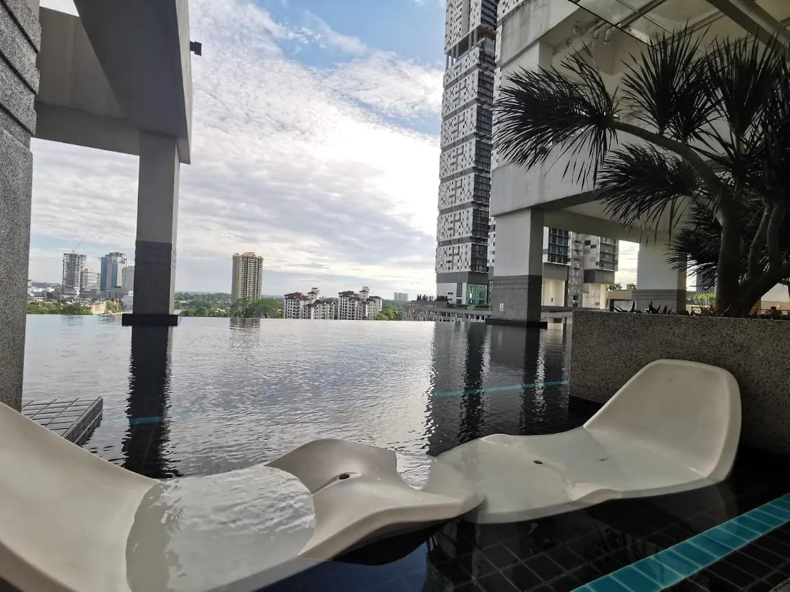Twin Galaxy Studio 4Pax With Balcony Wifi Youtube Netflix Johor Bahru 0*,  Malaysia